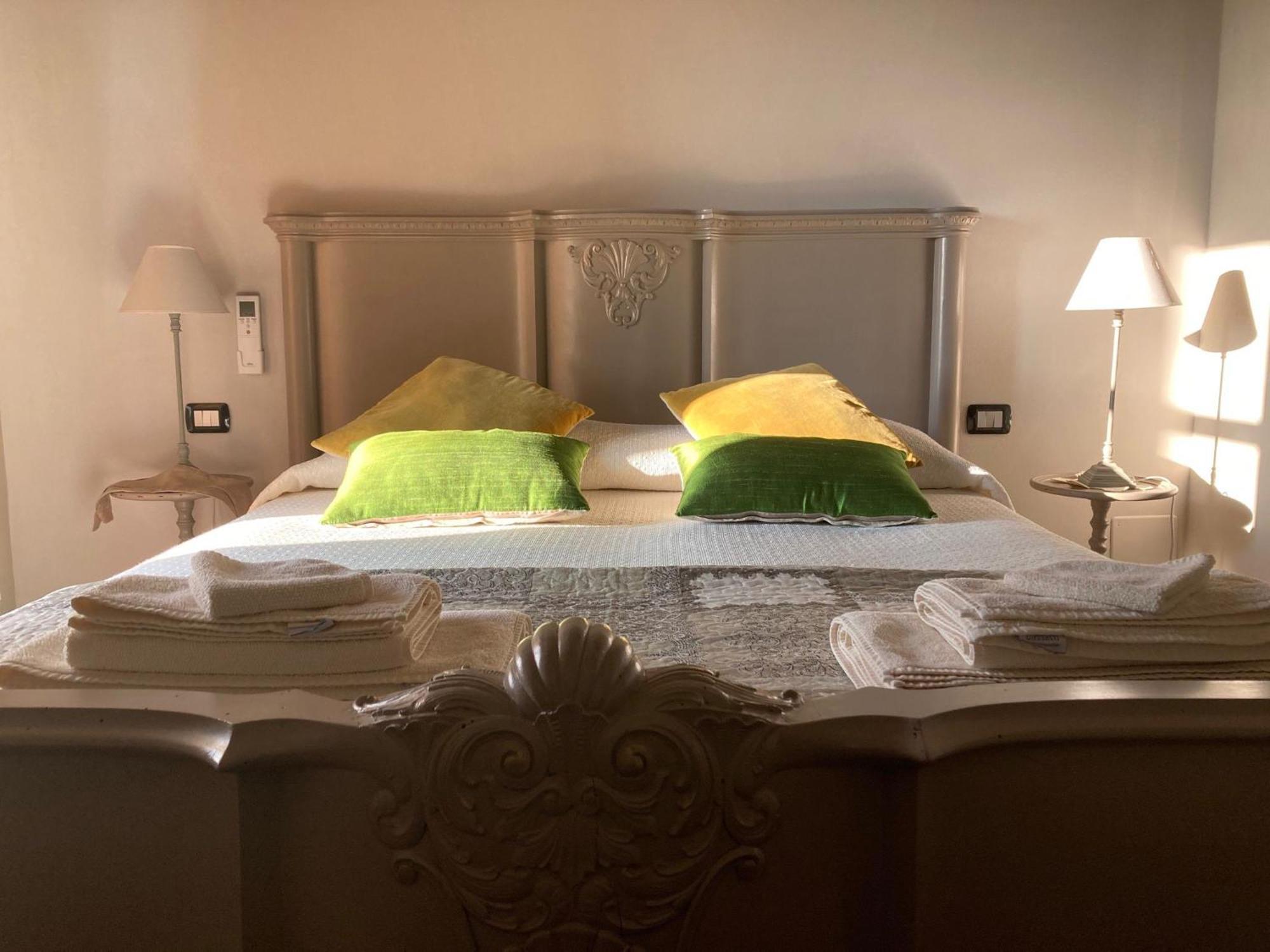 I Grappoli Divini Bed and Breakfast Viarigi Buitenkant foto