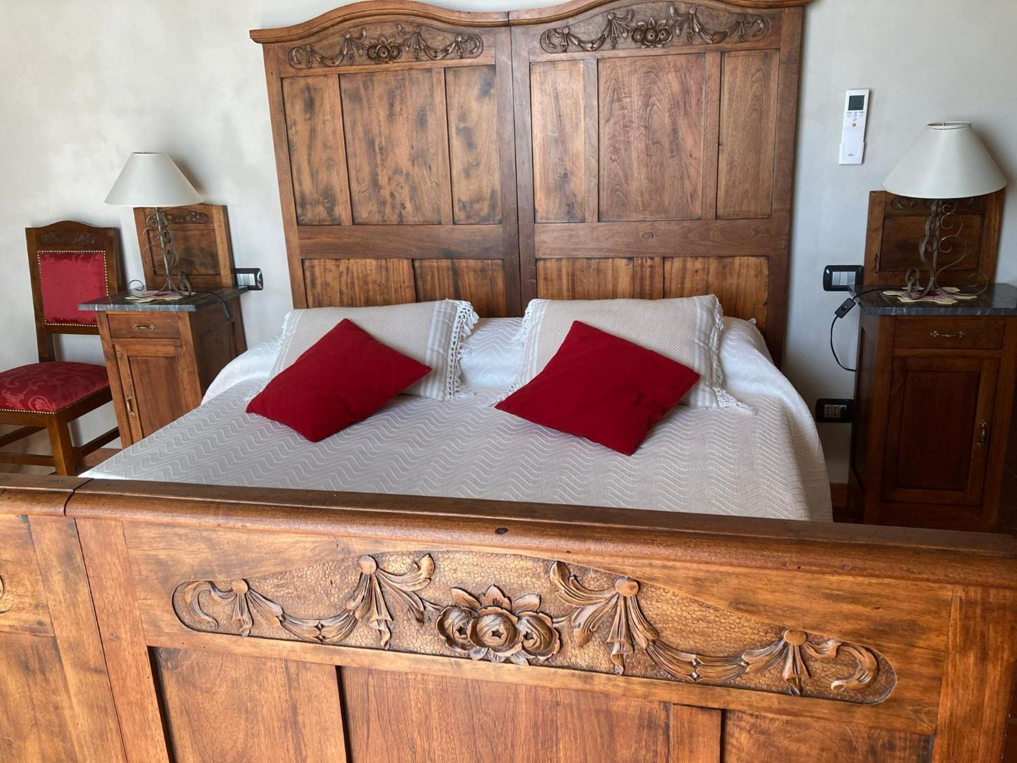 I Grappoli Divini Bed and Breakfast Viarigi Buitenkant foto